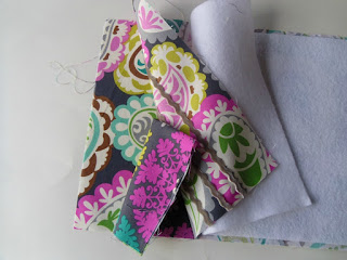Personal Progress Packet Tutorial featured by top US sewing blog, Ameroonie Designs