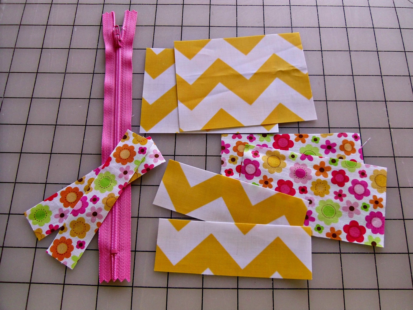 Craft a Stylish Triangular Pouch with Ease