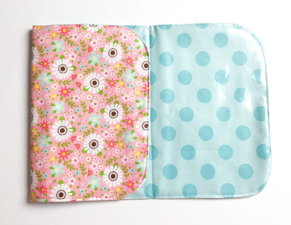 Sew a changing pad for dolls.