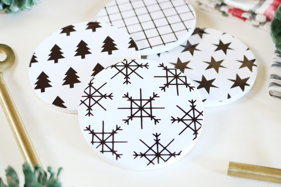 https://amerooniedesigns.com/wp-content/uploads/2019/12/DIY-Modern-Christmas-Coasters.jpg