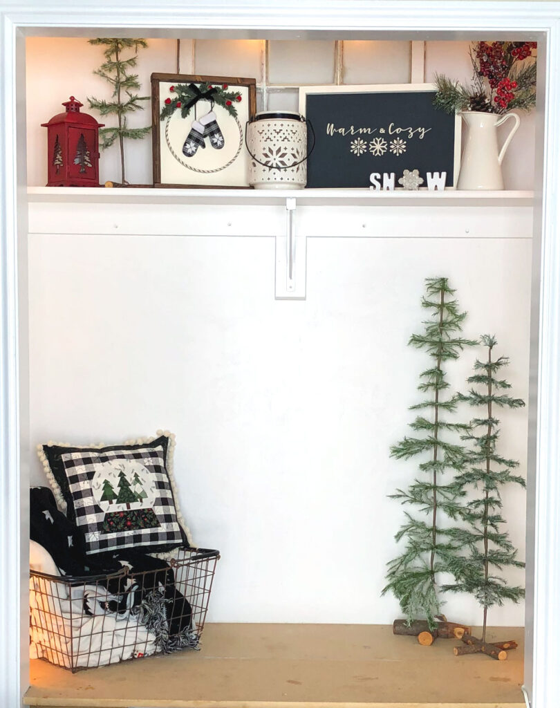 DIY Winter Decor Sign from top US craft blogger Ameroonie Designs: image of entryway with winter home decor.